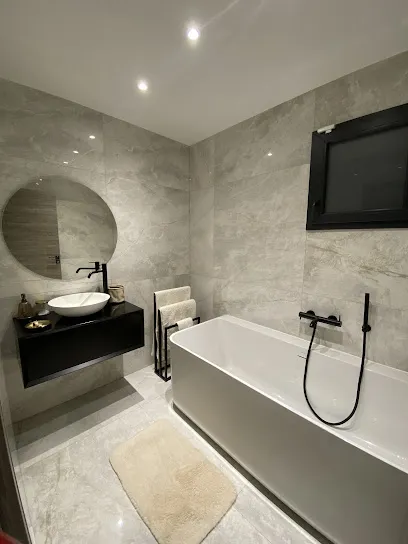 Image de CASA BELLA salle de bains, cuisines, carrelage, dressings