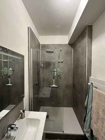 Image de DOMetVIE Lille Seclin - Salle de bain, monte-escalier & aménagement PMR