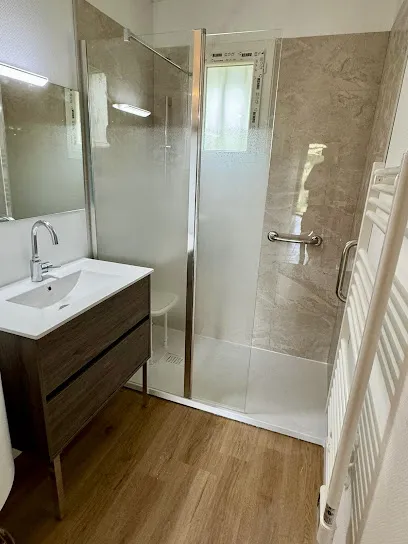 Image de Graine de Génie Bordeaux | Douche sécurisée et Monte escalier - PMR / Seniors