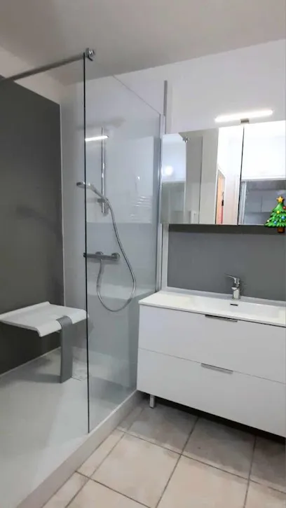 Image de Silver Rénovation - Douche senior sécurisée